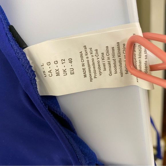 Kenneth Cole New York Swim | Halter Plunge Mio One Piece Size Large Navy Blue - Picture 11 of 11